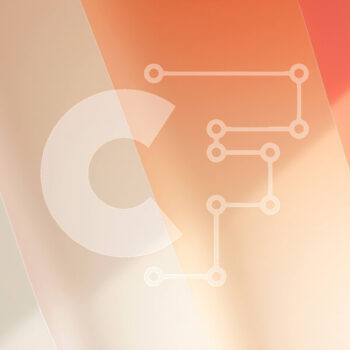 Intra Συλλεκτικό Ξύλινο Παζλ Plywood  4mm - Ονειρικό πορτρέτο από κοντά μιας γυναίκας με σγουρά ξανθά μαλλιά Σε Ξύλινο Κουτί - Διαστάσεις Puzzle: 10x10 cm – 25 κομμάτια - Image 1