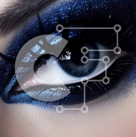 Intra Συλλεκτικό Ξύλινο Παζλ Plywood  4mm - Υπέροχο κοντινό μάτι μιας γυναίκας με μπλε σκιά ματιών και ψεύτικες βλεφαρίδες Σε Ξύλινο Κουτί - Διαστάσεις Puzzle: 10x10 cm – 25 κομμάτια - Image 1