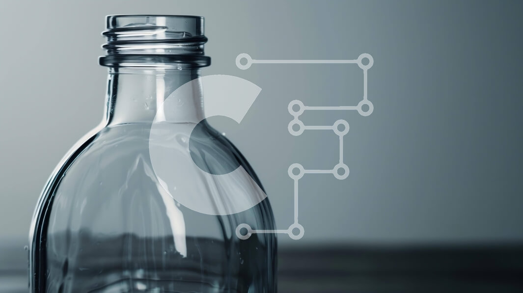 Intra Συλλεκτικό Ξύλινο Παζλ Plywood  4mm - Άδειο γυάλινο μπουκάλι σε ξύλινο τραπέζι Σε Ξύλινο Κουτί - Διαστάσεις: 10x10 cm – 25 κομμάτια