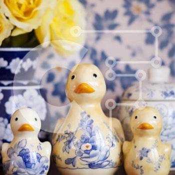 Intra Συλλεκτικό Ξύλινο Παζλ Plywood  4mm - Συλλογή από κεραμικά ειδώλια και βάζα πάπιας Σε Ξύλινο Κουτί - Διαστάσεις Puzzle: 10x10 cm – 25 κομμάτια - Image 1