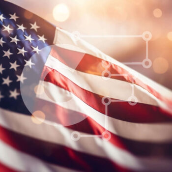 Intra Συλλεκτικό Ξύλινο Παζλ Plywood  4mm - Αμερικανική σημαία κυματίζει με πυροτεχνήματα και βεγγαλικά Σε Ξύλινο Κουτί - Διαστάσεις: 10x10 cm – 25 κομμάτια - Image 1