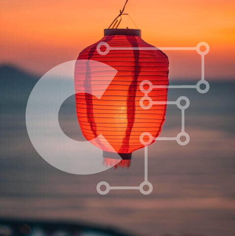 Intra Συλλεκτικό Ξύλινο Παζλ Plywood  4mm - Κόκκινο χάρτινο φανάρι στο ηλιοβασίλεμα Σε Ξύλινο Κουτί - Διαστάσεις Puzzle: 10x10 cm – 25 κομμάτια - Image 1