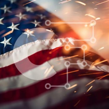 Intra Συλλεκτικό Ξύλινο Παζλ Plywood  4mm - Αμερικανική σημαία από κοντά με Sparks για τις 4 Ιουλίου Σε Ξύλινο Κουτί - Διαστάσεις: 10x10 cm – 25 κομμάτια - Image 1