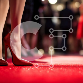 Intra Συλλεκτικό Ξύλινο Παζλ Plywood  4mm - Γυναίκα με ψηλά τακούνια στο κόκκινο χαλί σε μια εκδήλωση ή ένα πάρτι Σε Ξύλινο Κουτί - Διαστάσεις Puzzle: 10x10 cm – 25 κομμάτια - Image 1