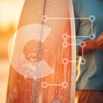 Intra Συλλεκτικό Ξύλινο Παζλ Plywood  4mm - Εκπληκτική εικόνα ενός σέρφερ που πιάνει κύματα στο ηλιοβασίλεμα Σε Ξύλινο Κουτί - Διαστάσεις Puzzle: 10x10 cm – 25 κομμάτια - Image 1