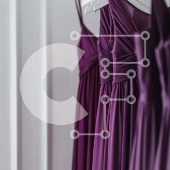 Intra Συλλεκτικό Ξύλινο Παζλ Plywood  4mm - Μωβ φορέματα παράνυμφων στην κρεμάστρα Σε Ξύλινο Κουτί - Διαστάσεις Puzzle: 10x10 cm – 25 κομμάτια - Image 1