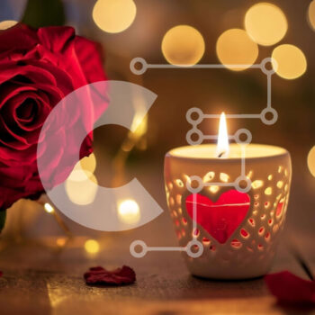 Intra Συλλεκτικό Ξύλινο Παζλ Plywood  4mm - Ρομαντικό κόκκινο τριαντάφυλλο και κερί σε ξύλινο τραπέζι Σε Ξύλινο Κουτί - Διαστάσεις Puzzle: 10x10 cm – 25 κομμάτια - Image 1