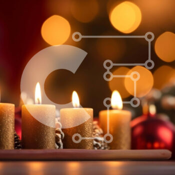 Intra Συλλεκτικό Ξύλινο Παζλ Plywood  4mm - Αναμμένα κεριά σε ξύλινη σανίδα με κόκκινα και χρυσά διακοσμητικά Σε Ξύλινο Κουτί - Διαστάσεις: 10x10 cm – 25 κομμάτια - Image 1