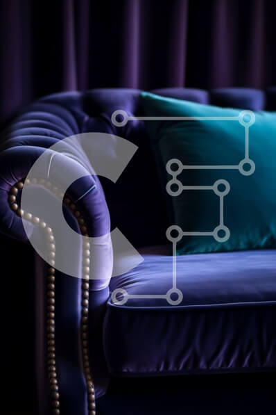 Intra Συλλεκτικό Ξύλινο Παζλ Plywood  4mm - Κομψός μωβ βελούδινος καναπές με μαξιλάρι μπλε τόνου Σε Ξύλινο Κουτί - Διαστάσεις Puzzle: 10x10 cm – 25 κομμάτια