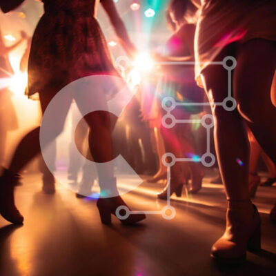 Intra Συλλεκτικό Ξύλινο Παζλ Plywood 4mm - Ομάδα ανθρώπων που χορεύουν σε ένα πάρτι Σε Ξύλινο Κουτί - Διαστάσεις Puzzle: 10x10 cm – 25 κομμάτια - Image 1