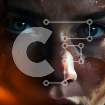 Intra Συλλεκτικό Ξύλινο Παζλ Plywood  4mm - Πορτρέτο μιας γυναίκας με μακριά καστανά μαλλιά και μπλε μάτια Σε Ξύλινο Κουτί - Διαστάσεις Puzzle: 10x10 cm – 25 κομμάτια - Image 1