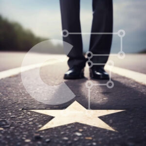 Intra Συλλεκτικό Ξύλινο Παζλ Plywood  4mm - Πρόσωπο που στέκεται δίπλα στο αποτυπωμένο αστέρι στο δρόμο Σε Ξύλινο Κουτί - Διαστάσεις Puzzle: 10x10 cm – 25 κομμάτια