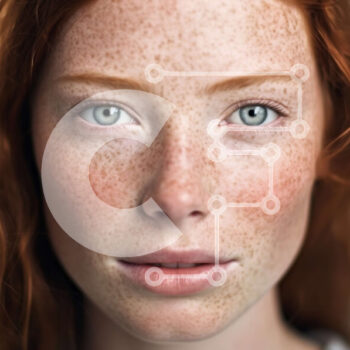 Intra Συλλεκτικό Ξύλινο Παζλ Plywood  4mm - Πορτρέτο μιας σοβαρής νεαρής γυναίκας με εντυπωσιακά κόκκινα μαλλιά και πράσινα μάτια Σε Ξύλινο Κουτί - Διαστάσεις Puzzle: 10x10 cm – 25 κομμάτια - Image 1