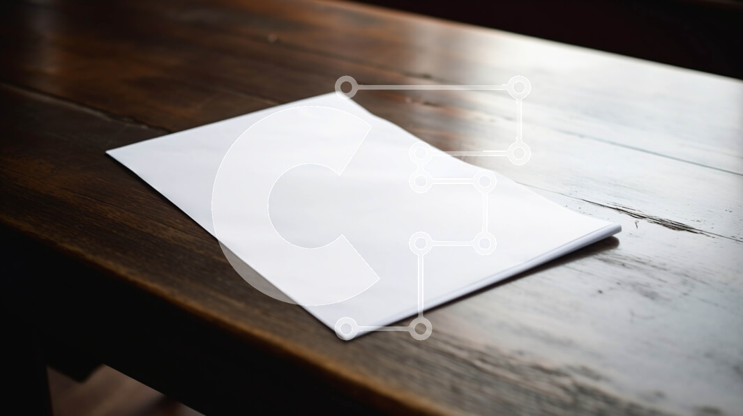 Intra Συλλεκτικό Ξύλινο Παζλ Plywood  4mm - Άδειος λευκός φάκελος σε ξύλινο τραπέζι Σε Ξύλινο Κουτί - Διαστάσεις: 10x10 cm – 25 κομμάτια