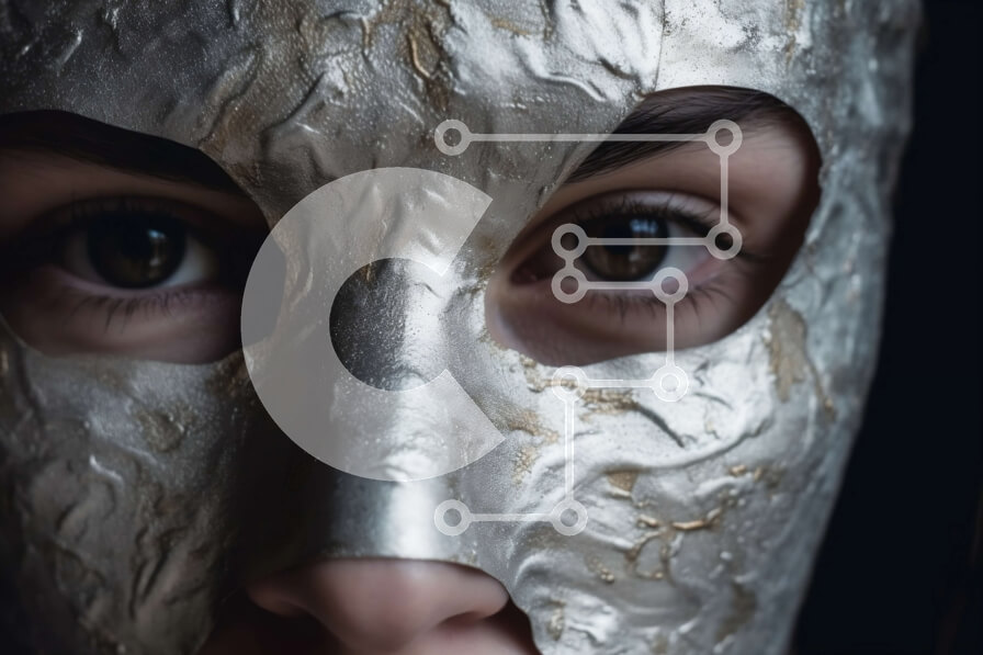 Intra Συλλεκτικό Ξύλινο Παζλ Plywood  4mm - Κομψή φωτογραφία μιας γυναίκας που φορά μια ασημένια μάσκα Σε Ξύλινο Κουτί - Διαστάσεις Puzzle: 10x10 cm – 25 κομμάτια