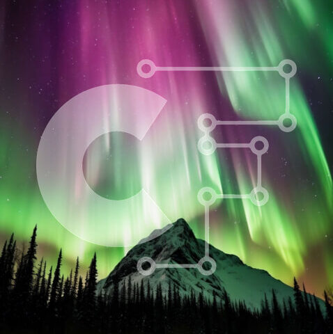 Intra Συλλεκτικό Ξύλινο Παζλ Plywood  4mm - Ζωντανά χρώματα της Aurora Borealis πάνω από ένα χιονισμένο βουνό Σε Ξύλινο Κουτί - Διαστάσεις: 10x10 cm – 25 κομμάτια - Image 1