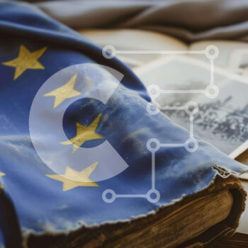 Intra Συλλεκτικό Ξύλινο Παζλ Plywood  4mm - Σημαία της Ευρωπαϊκής Ένωσης στο ιστορικό βιβλίο Σε Ξύλινο Κουτί - Διαστάσεις Puzzle: 10x10 cm – 25 κομμάτια - Image 1