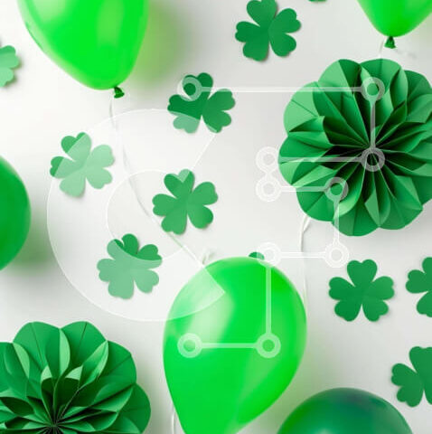 Intra Συλλεκτικό Ξύλινο Παζλ Plywood  4mm - Γιορτή του Αγίου Πατρικίου με πράσινα μπαλόνια και τριφύλλια Σε Ξύλινο Κουτί - Διαστάσεις: 10x10 cm – 25 κομμάτια - Image 1