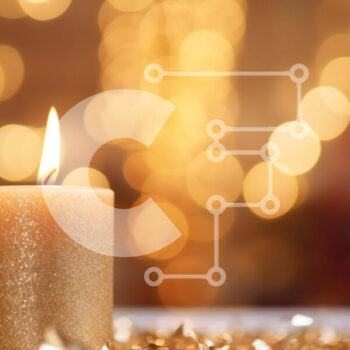 Intra Συλλεκτικό Ξύλινο Παζλ Plywood  4mm - Μονό κερί σε χρυσό κομφετί με φώτα Bokeh Σε Ξύλινο Κουτί - Διαστάσεις Puzzle: 10x10 cm – 25 κομμάτια - Image 1