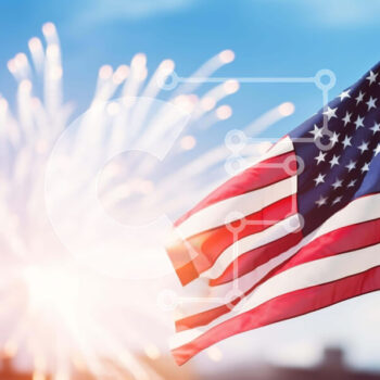 Intra Συλλεκτικό Ξύλινο Παζλ Plywood  4mm - Αμερικανική σημαία με πυροτεχνήματα στις 4 Ιουλίου Σε Ξύλινο Κουτί - Διαστάσεις: 10x10 cm – 25 κομμάτια - Image 1