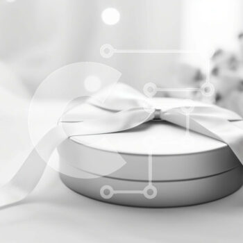 Intra Συλλεκτικό Ξύλινο Παζλ Plywood  4mm - Ασπρόμαυρες μπομπονιέρες με λουλούδια Σε Ξύλινο Κουτί - Διαστάσεις Puzzle: 10x10 cm – 25 κομμάτια - Image 1