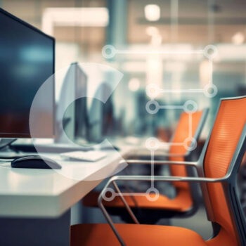 Intra Συλλεκτικό Ξύλινο Παζλ Plywood  4mm - Μοντέρνος χώρος γραφείου με πορτοκαλί καρέκλες και οθόνες υπολογιστών Σε Ξύλινο Κουτί - Διαστάσεις Puzzle: 10x10 cm – 25 κομμάτια - Image 1