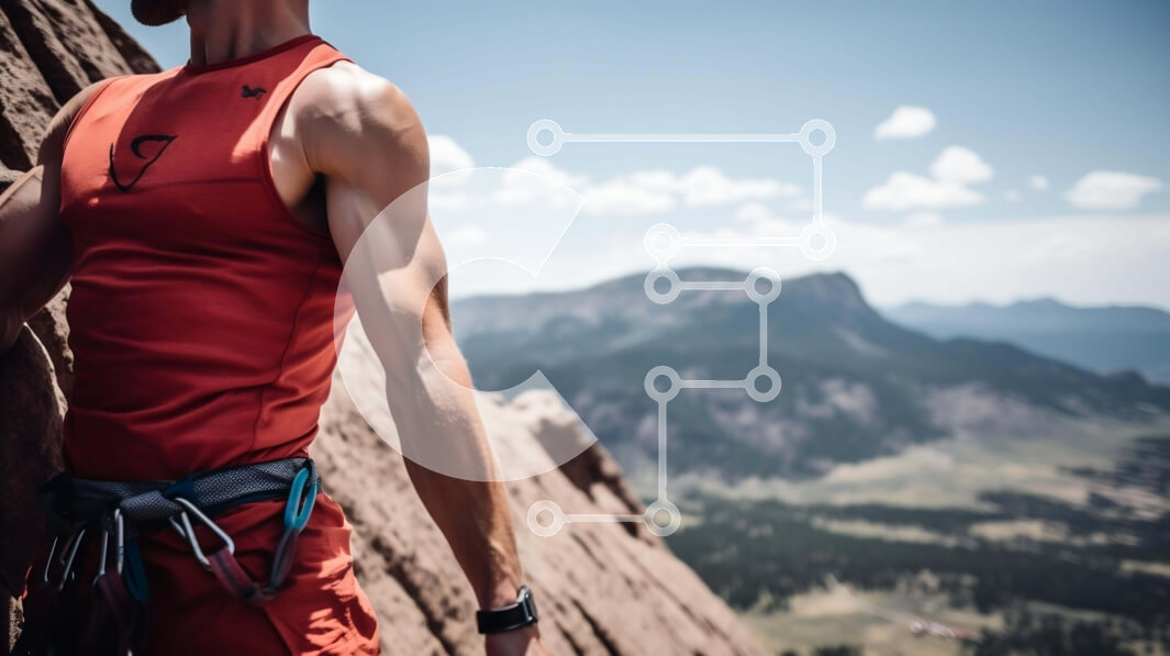 Intra Συλλεκτικό Ξύλινο Παζλ Plywood  4mm - Άνθρωπος που σκαρφαλώνει σε εντυπωσιακό βράχο Σε Ξύλινο Κουτί - Διαστάσεις Puzzle: 10x10 cm – 25 κομμάτια