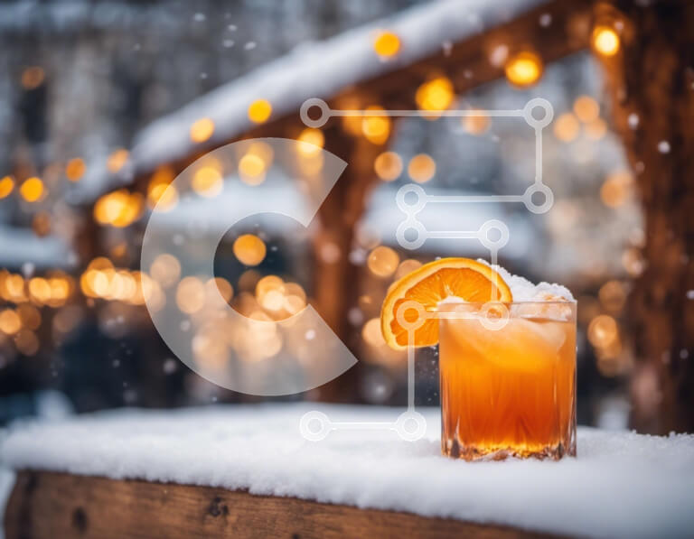 Intra Συλλεκτικό Ξύλινο Παζλ Plywood  4mm - Εορταστικό χειμωνιάτικο ποτό σε ένα χιονισμένο τραπέζι Σε Ξύλινο Κουτί - Διαστάσεις Puzzle: 10x10 cm – 25 κομμάτια