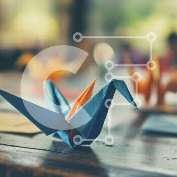 Intra Συλλεκτικό Ξύλινο Παζλ Plywood  4mm - Γερανοί Origami σε ξύλινο τραπέζι Σε Ξύλινο Κουτί - Διαστάσεις Puzzle: 10x10 cm – 25 κομμάτια - Image 1