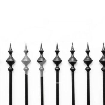 Intra Συλλεκτικό Ξύλινο Παζλ Plywood  4mm - Μαύροι μεταλλικοί στύλοι φράχτη με αιχμές - Φωτογραφία Αρχείου Σε Ξύλινο Κουτί - Διαστάσεις Puzzle: 10x10 cm – 25 κομμάτια - Image 1