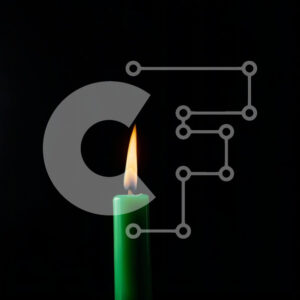 Intra Συλλεκτικό Ξύλινο Παζλ Plywood  4mm - Όμορφη εικόνα ενός πράσινου κεριού σε μια μαύρη επιφάνεια Σε Ξύλινο Κουτί - Διαστάσεις: 10x10 cm – 25 κομμάτια