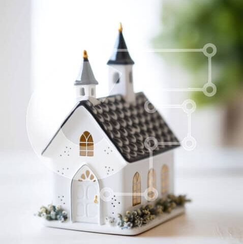 Intra Συλλεκτικό Ξύλινο Παζλ Plywood  4mm - Μαύρο και άσπρο μινιατούρα εκκλησιαστικό σπίτι σε ξύλινο τραπέζι Σε Ξύλινο Κουτί - Διαστάσεις Puzzle: 10x10 cm – 25 κομμάτια - Image 1