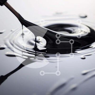 Intra Συλλεκτικό Ξύλινο Παζλ Plywood  4mm - Αφηρημένο μαύρο υγρό που στάζει στο νερό με το φαινόμενο στροβιλισμού Σε Ξύλινο Κουτί - Διαστάσεις Puzzle: 10x10 cm – 25 κομμάτια - Image 1