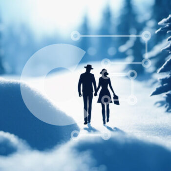 Intra Συλλεκτικό Ξύλινο Παζλ Plywood  4mm - Χειμερινό ειδύλλιο: Ζευγάρι που περπατά στο Snowy Forest Σε Ξύλινο Κουτί - Διαστάσεις Puzzle: 10x10 cm – 25 κομμάτια - Image 1