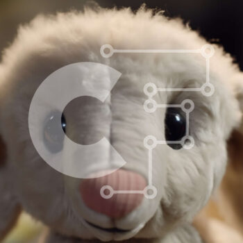 Intra Συλλεκτικό Ξύλινο Παζλ Plywood  4mm - Λευκό γεμιστό κουνελάκι με μαύρες κηλίδες Σε Ξύλινο Κουτί - Διαστάσεις Puzzle: 10x10 cm – 25 κομμάτια - Image 1