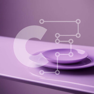 Intra Συλλεκτικό Ξύλινο Παζλ Plywood  4mm - Μωβ και λευκά πιάτα σε ένα τραπέζι Σε Ξύλινο Κουτί - Διαστάσεις Puzzle: 10x10 cm – 25 κομμάτια - Image 1