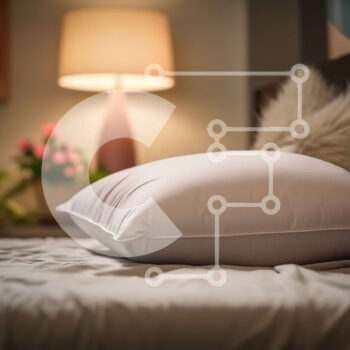 Intra Συλλεκτικό Ξύλινο Παζλ Plywood  4mm - Μίνιμαλ και άνετο υπνοδωμάτιο με λευκό μαξιλάρι, φωτιστικό και φυτό Σε Ξύλινο Κουτί - Διαστάσεις Puzzle: 10x10 cm – 25 κομμάτια - Image 1