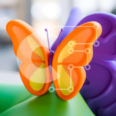 Intra Συλλεκτικό Ξύλινο Παζλ Plywood  4mm - Πολύχρωμα παιχνίδια πεταλούδων σε υφασμάτινο φόντο Σε Ξύλινο Κουτί - Διαστάσεις Puzzle: 10x10 cm – 25 κομμάτια - Image 1