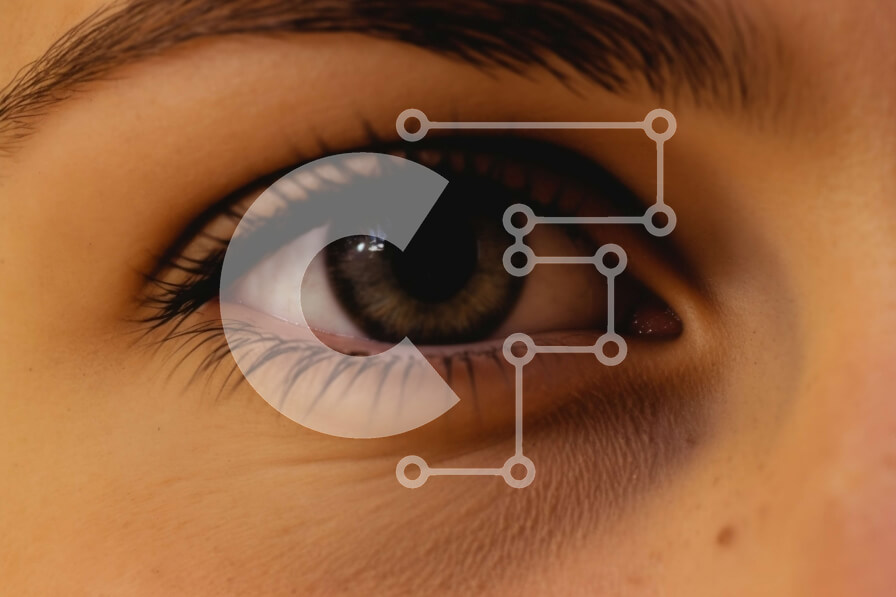 Intra Συλλεκτικό Ξύλινο Παζλ Plywood  4mm - Όμορφη κοντινή εικόνα ενός γυναικείου ματιού με μακριές βλεφαρίδες Σε Ξύλινο Κουτί - Διαστάσεις Puzzle: 10x10 cm – 25 κομμάτια