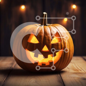 Intra Συλλεκτικό Ξύλινο Παζλ Plywood  4mm - Σκαλιστή κολοκύθα με λαμπερά φώτα σε ξύλινο τραπέζι Σε Ξύλινο Κουτί - Διαστάσεις Puzzle: 10x10 cm – 25 κομμάτια - Image 1