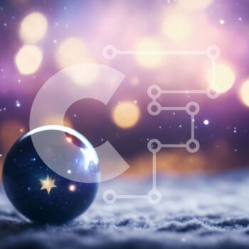 Intra Συλλεκτικό Ξύλινο Παζλ Plywood  4mm - Στολίδι από μπλε γυάλινη μπάλα στο χιόνι με αστέρια και φώτα Bokeh Σε Ξύλινο Κουτί - Διαστάσεις Puzzle: 10x10 cm – 25 κομμάτια - Image 1