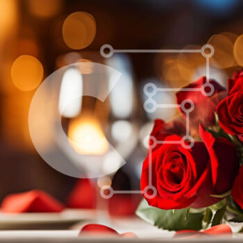 Intra Συλλεκτικό Ξύλινο Παζλ Plywood  4mm - Ρομαντικό μπουκέτο με κόκκινα τριαντάφυλλα με ποτήρια κρασιού στο τραπέζι Σε Ξύλινο Κουτί - Διαστάσεις Puzzle: 10x10 cm – 25 κομμάτια - Image 1