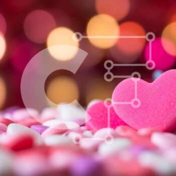 Intra Συλλεκτικό Ξύλινο Παζλ Plywood  4mm - Πολύχρωμες καραμέλες σε σχήμα καρδιάς για την ημέρα του Αγίου Βαλεντίνου και ειδικές περιστάσεις Σε Ξύλινο Κουτί - Διαστάσεις Puzzle: 10x10 cm – 25 κομμάτια - Image 1