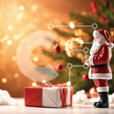 Intra Συλλεκτικό Ξύλινο Παζλ Plywood  4mm - Ειδώλιο Άγιου Βασίλη με το διακοσμημένο χριστουγεννιάτικο δέντρο Σε Ξύλινο Κουτί - Διαστάσεις: 10x10 cm – 25 κομμάτια - Image 1