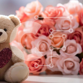 Intra Συλλεκτικό Ξύλινο Παζλ Plywood  4mm - Αρκουδάκι με ροζ τριαντάφυλλα και στολίδι σε σχήμα καρδιάς Σε Ξύλινο Κουτί - Διαστάσεις Puzzle: 10x10 cm – 25 κομμάτια - Image 1