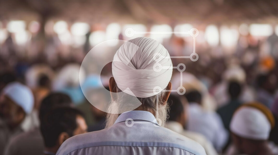 Intra Συλλεκτικό Ξύλινο Παζλ Plywood  4mm - Ηλικιωμένος άνδρας με λευκό τουρμπάνι σε ένα πλήθος Σε Ξύλινο Κουτί - Διαστάσεις Puzzle: 10x10 cm – 25 κομμάτια