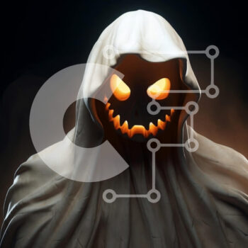 Intra Συλλεκτικό Ξύλινο Παζλ Plywood  4mm - Halloween Spirit - Λευκή φιγούρα με κουκούλα με λαμπερά μάτια Σε Ξύλινο Κουτί - Διαστάσεις Puzzle: 10x10 cm – 25 κομμάτια - Image 1