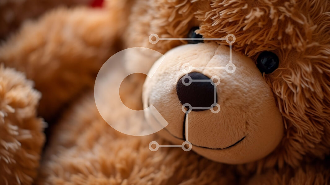 Intra Συλλεκτικό Ξύλινο Παζλ Plywood  4mm - Κοντινό πλάνο ενός καφέ αρκουδάκι Σε Ξύλινο Κουτί - Διαστάσεις: 10x10 cm – 25 κομμάτια