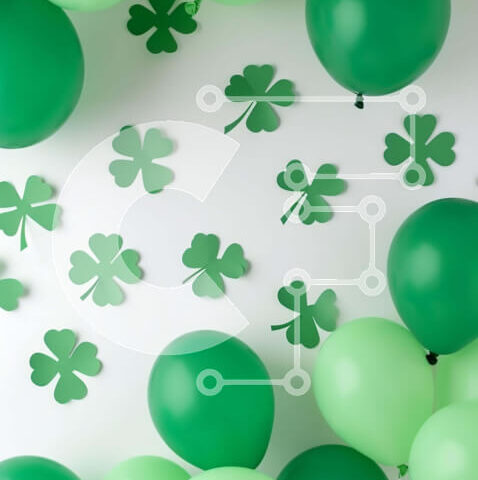 Intra Συλλεκτικό Ξύλινο Παζλ Plywood  4mm - Γιορτή του Αγίου Πατρικίου με πράσινα μπαλόνια και φύλλα τριφυλλιού Σε Ξύλινο Κουτί - Διαστάσεις: 10x10 cm – 25 κομμάτια - Image 1