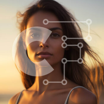 Intra Συλλεκτικό Ξύλινο Παζλ Plywood  4mm - Όμορφη γυναίκα στην παραλία στο ηλιοβασίλεμα Σε Ξύλινο Κουτί - Διαστάσεις Puzzle: 10x10 cm – 25 κομμάτια - Image 1